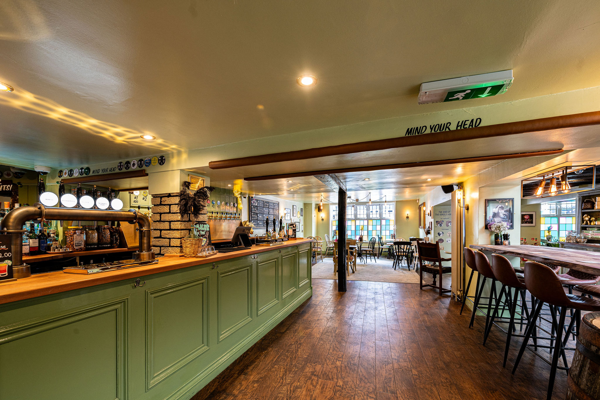 Coach And Horses Interior 2