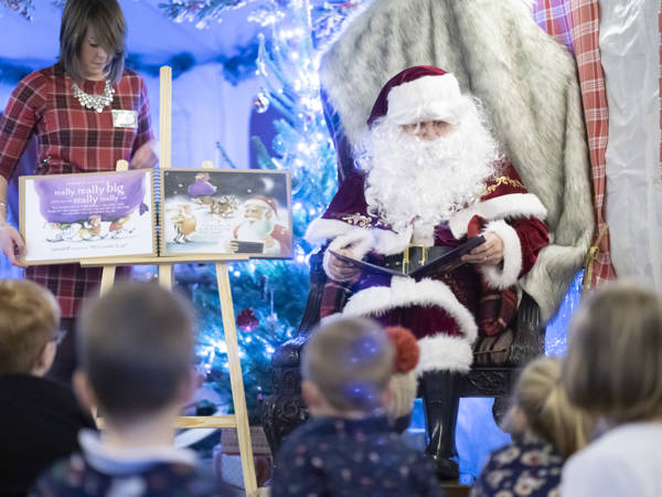 035 6Thdec2019 Christmas In Salisbury Photo By Ash Mills