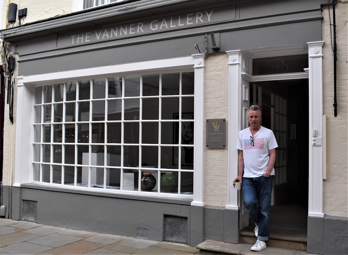 Vanner Gallery Front
