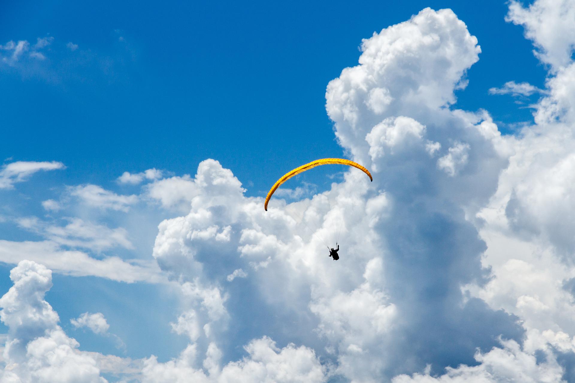Clouds Parachute Pixabay