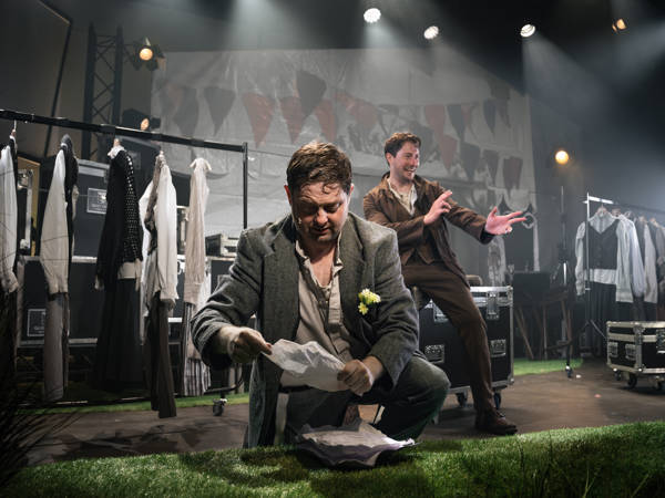 Gerard Mccabe, Shaun Blaney (L R) Stones In His Pockets (2) (Photo Credit Alex Tabrizi)