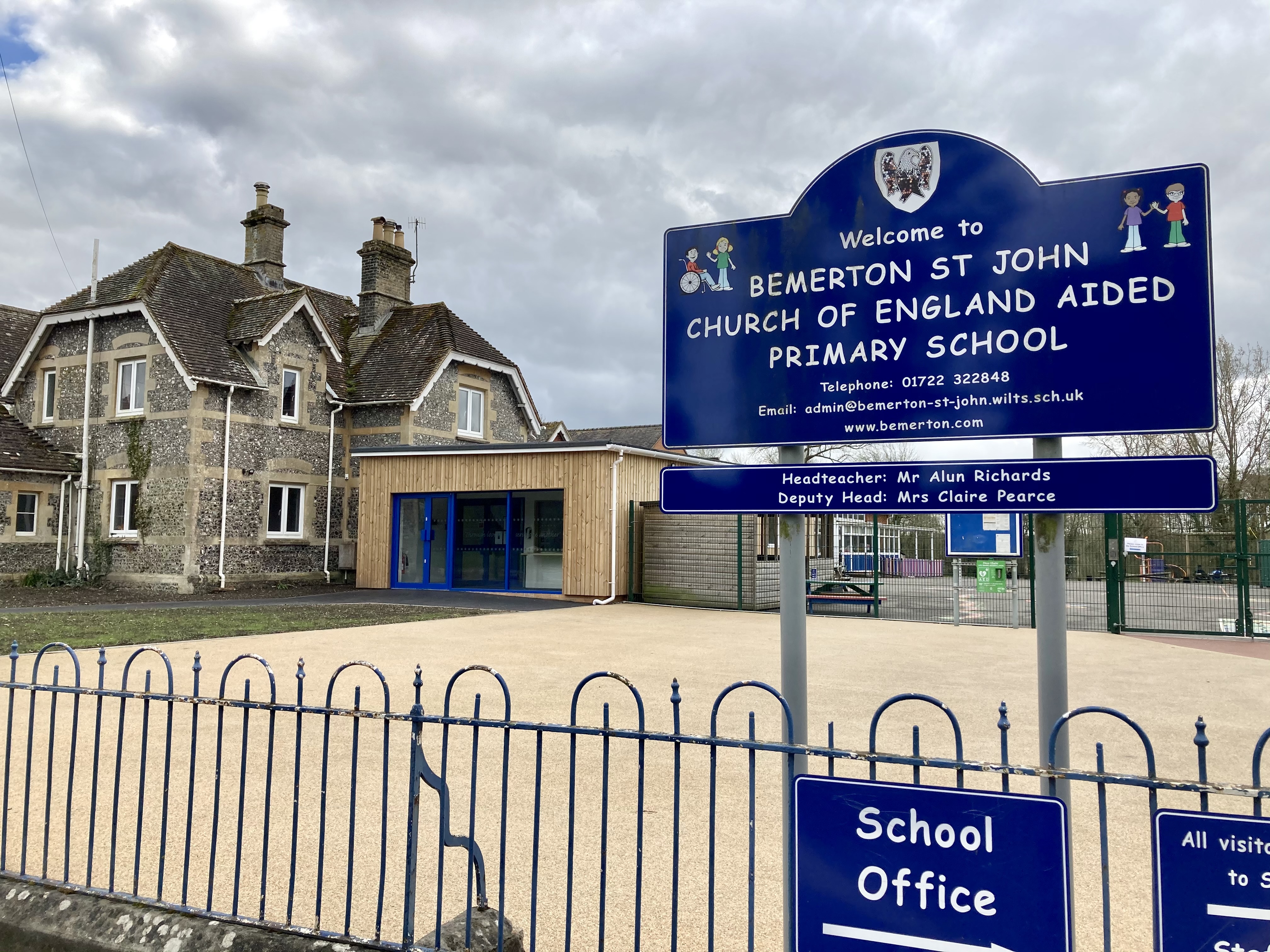 Bemerton St John School
