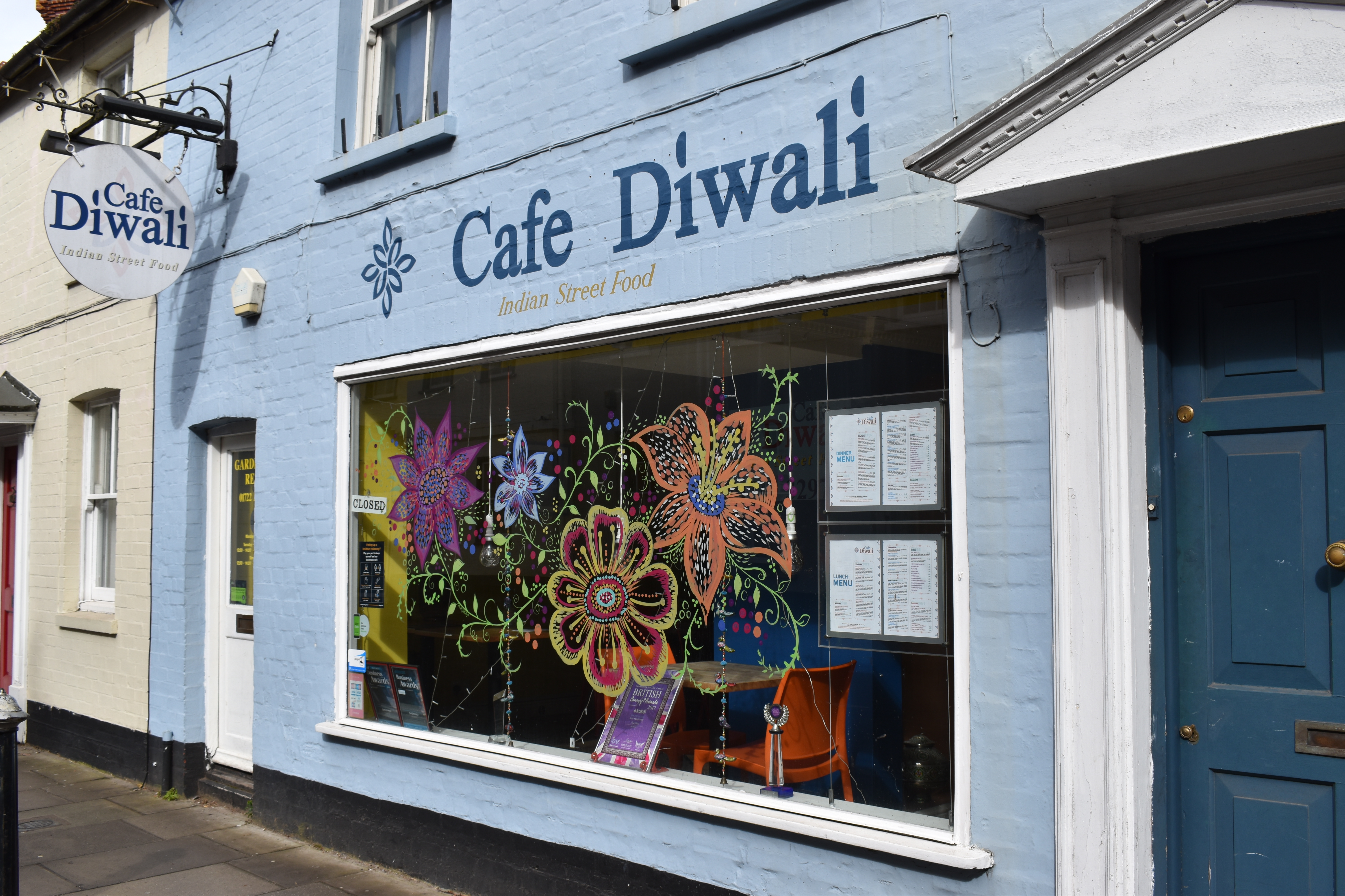 cafe_diwali.jpg