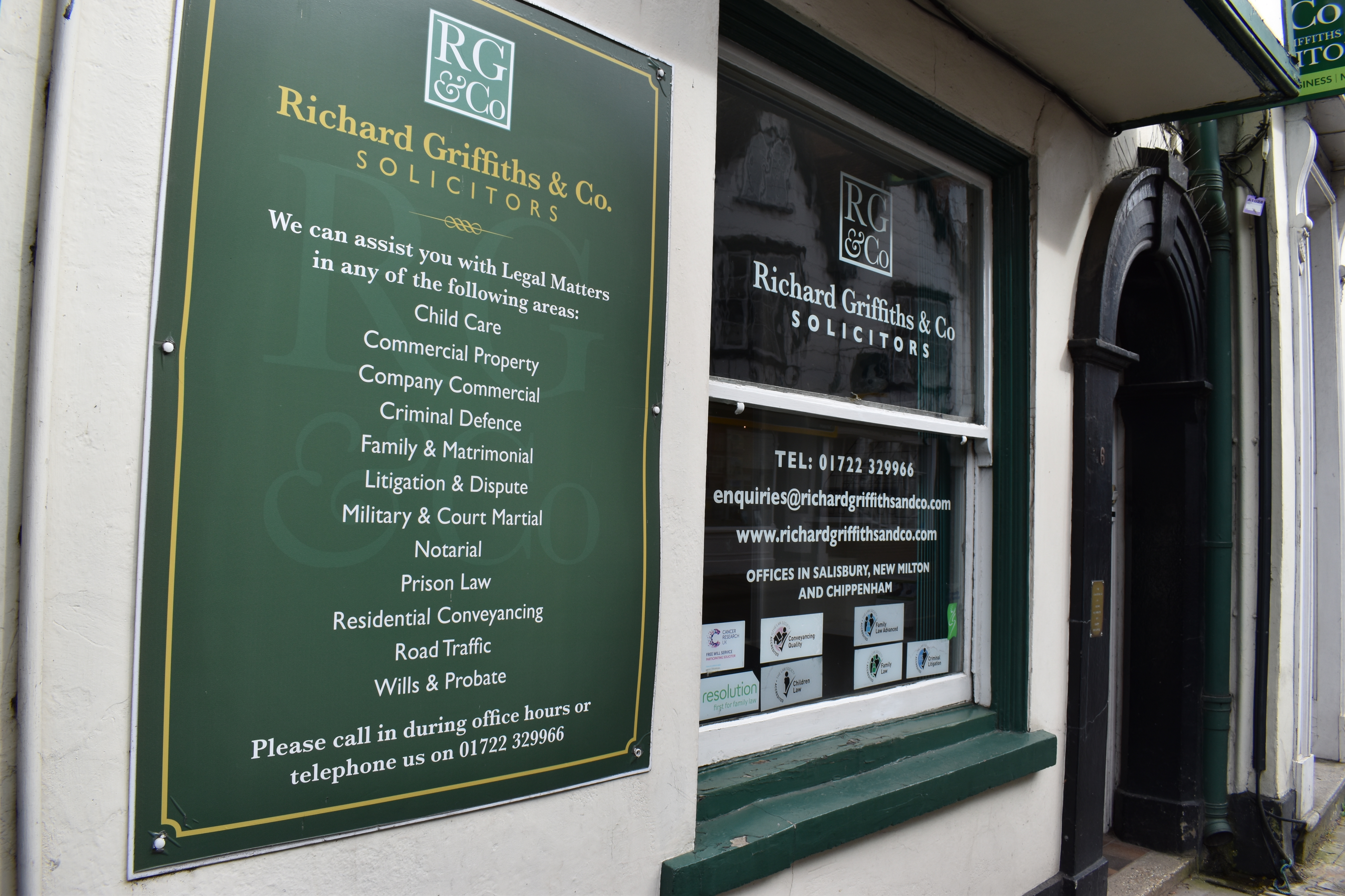 richard_griffiths_and_co_crane_st.jpg