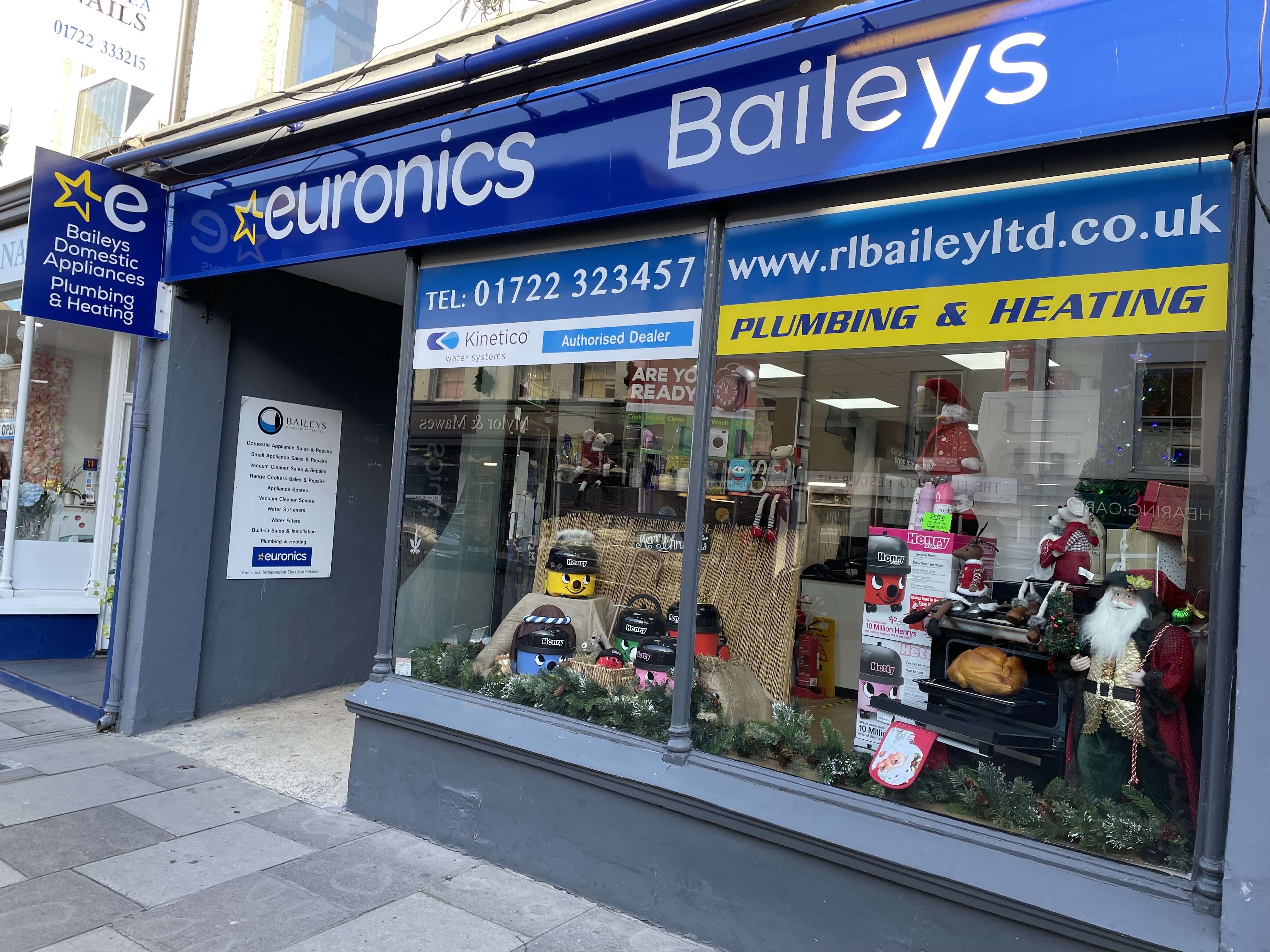 Baileys Window 3