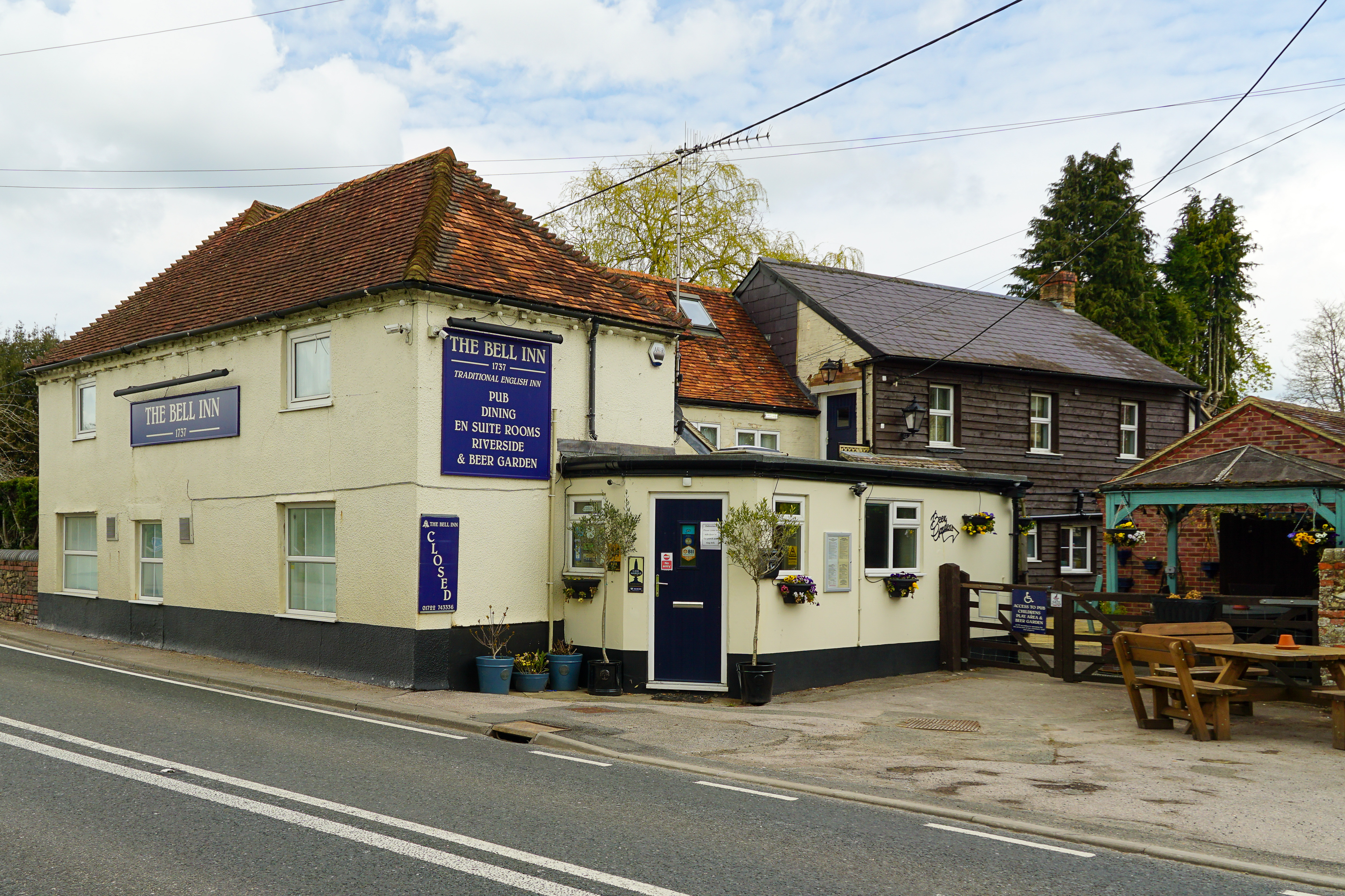the_bell_inn_stoford__2_.jpg