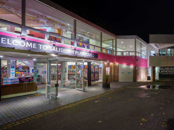 010 19 December 2023 Salisbury Playhouse