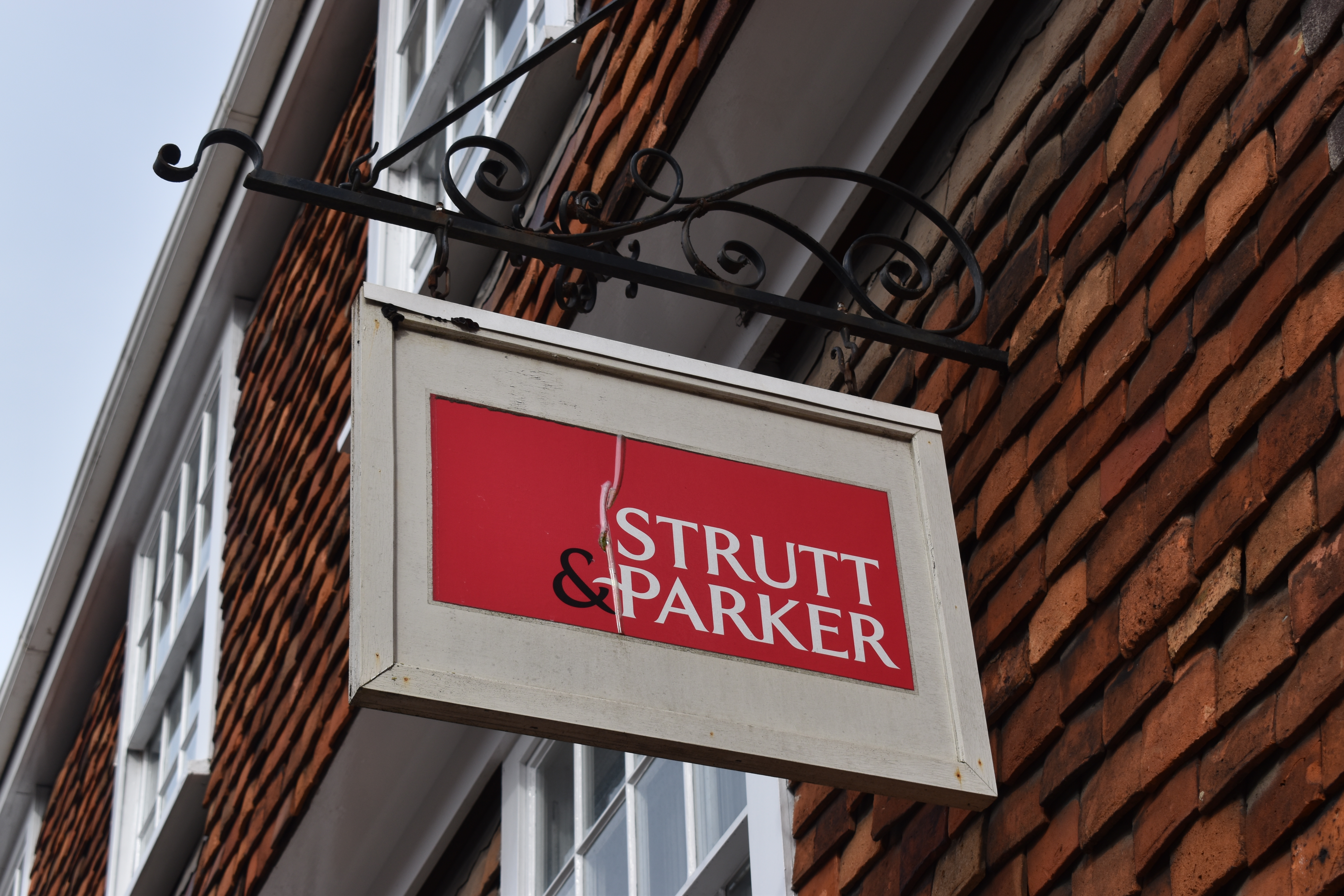strutt_and_parker_2.jpg