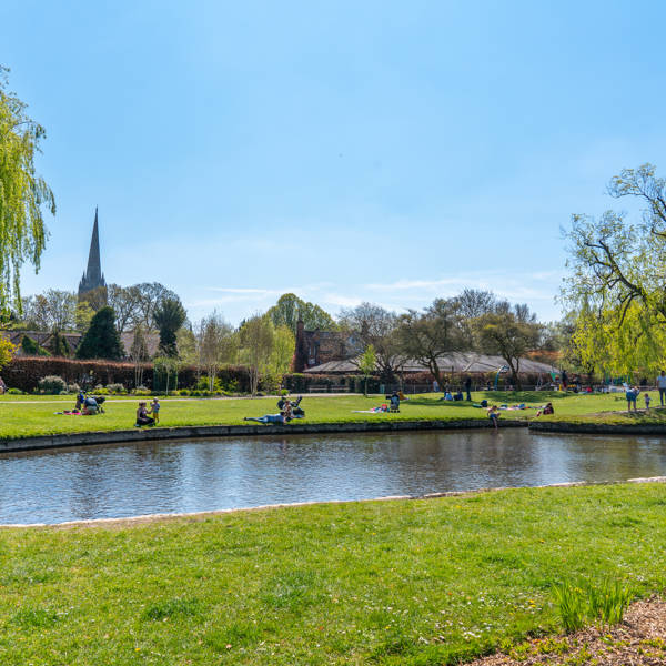 Queen Elizabeth Gardens Cathedral Experience Salisbury