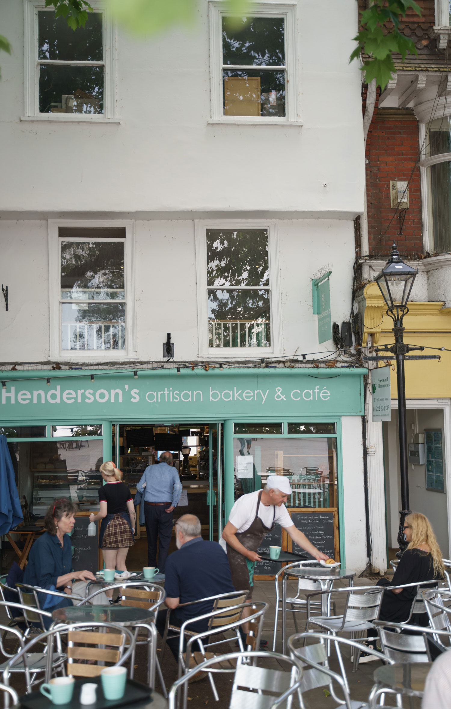 Hendersons 01 Photo By Ash Mills