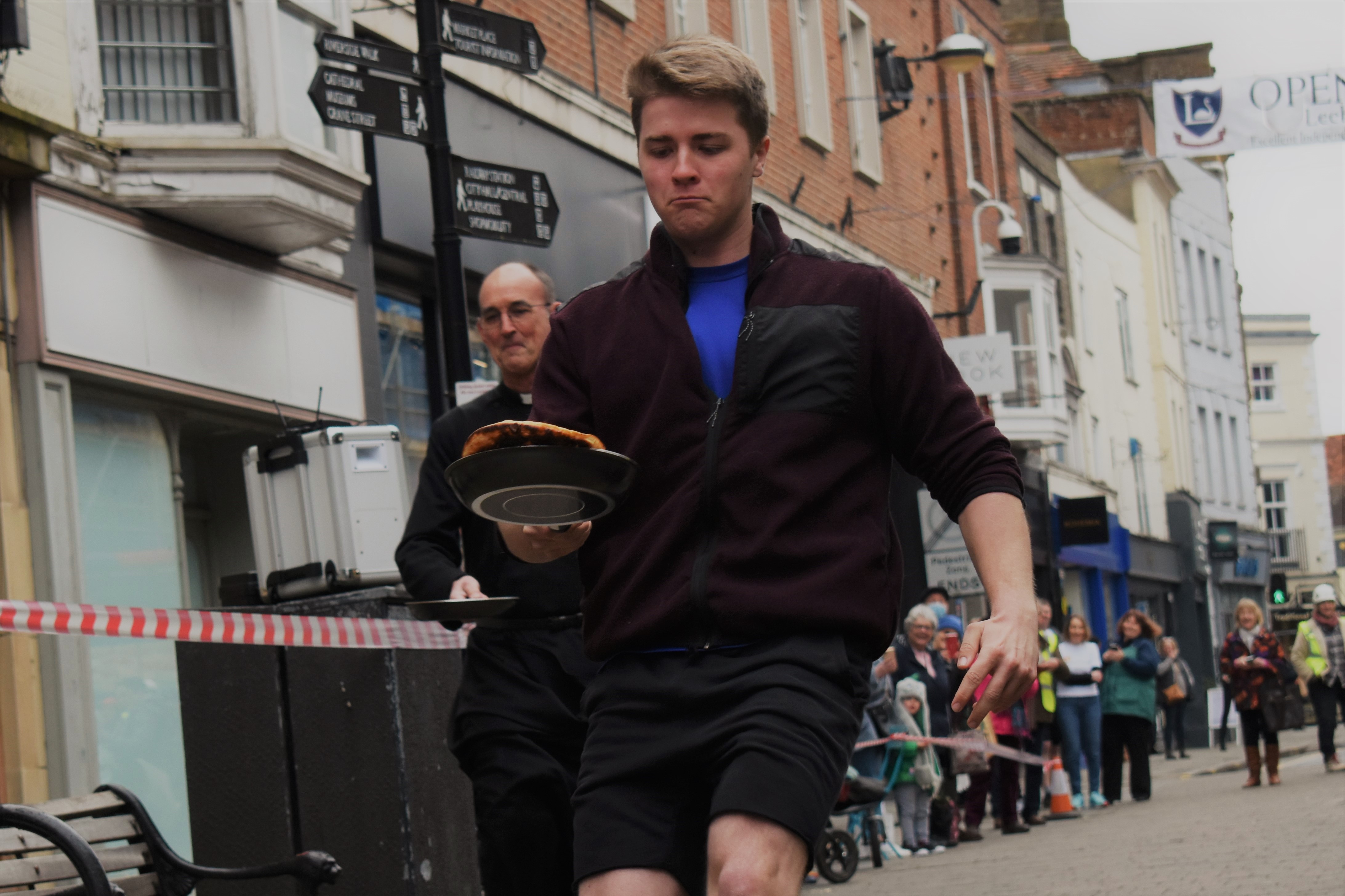 Salisbury Pancake Day Race 2022 3