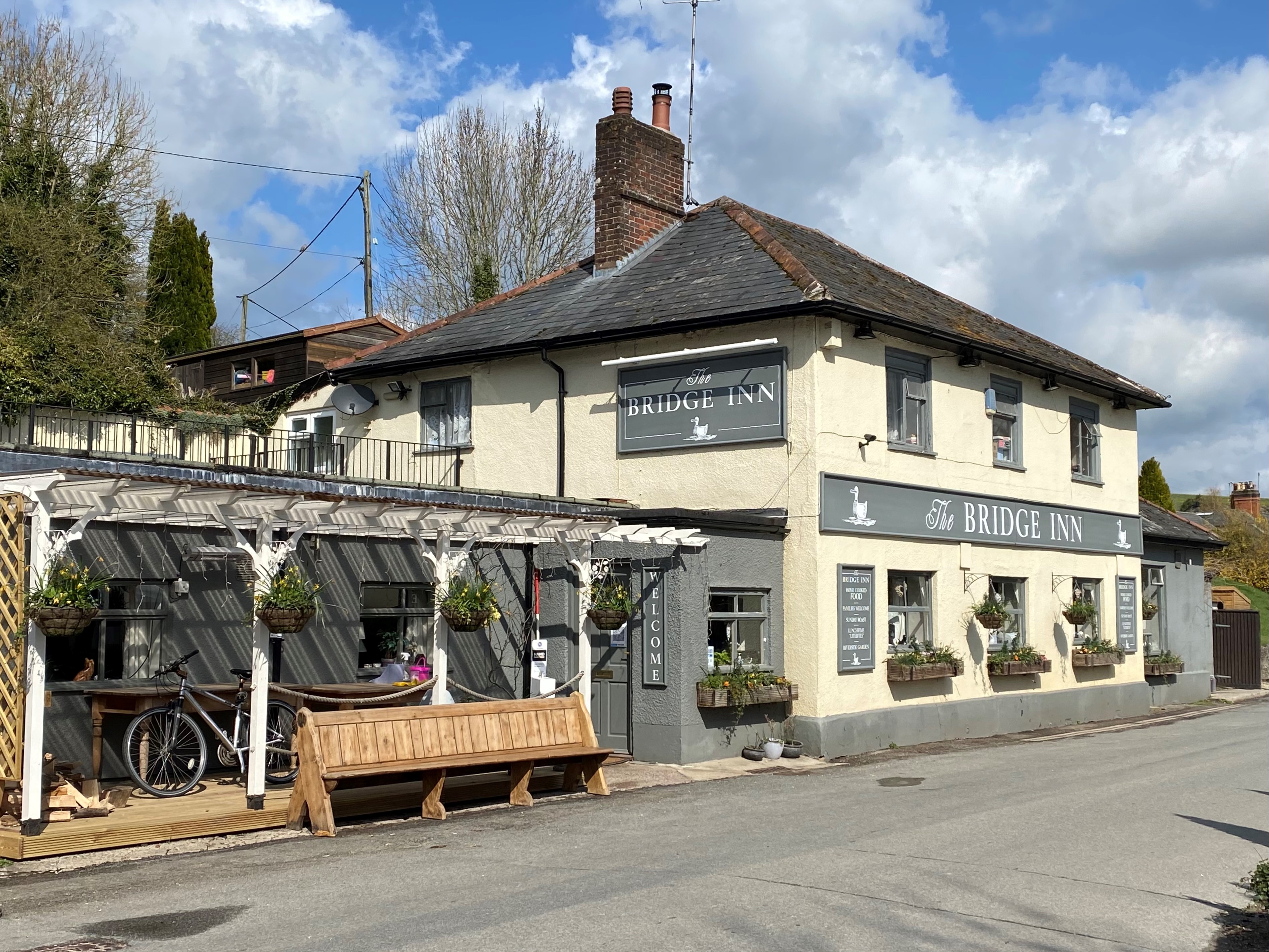 the_bridge_inn.jpg