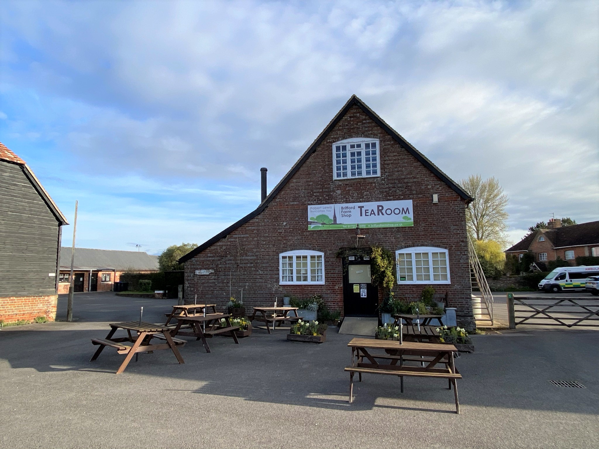 britford_farm_shop.jpeg