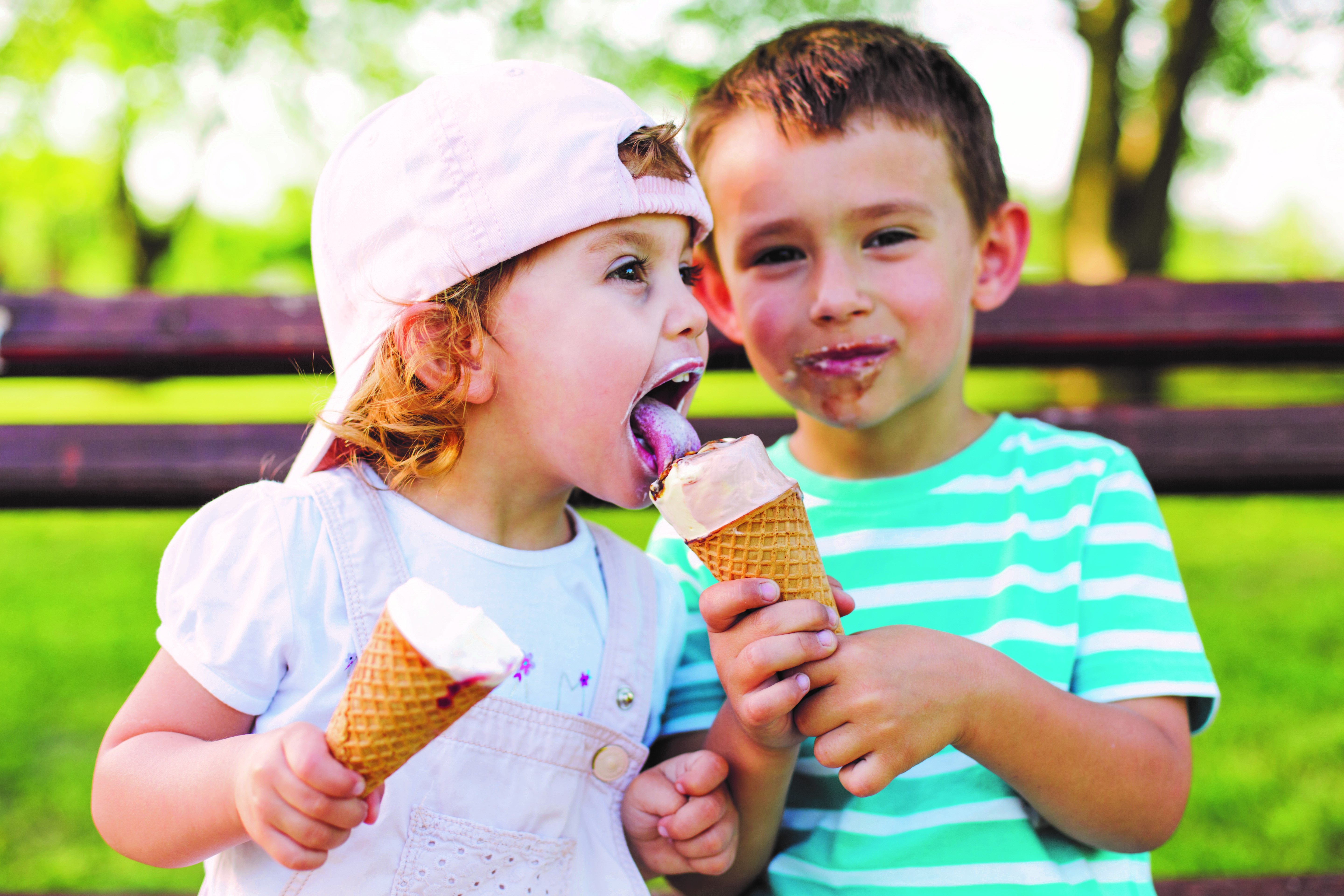Kids Ice Cream Pic Salisbury Races 10Th August