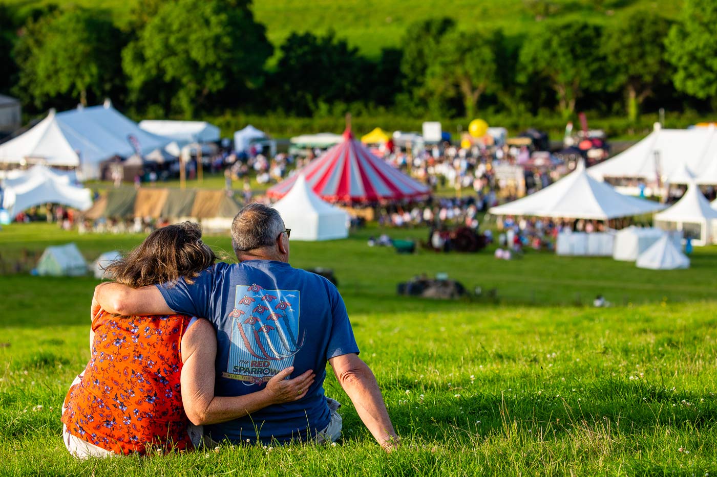 CVHF History Buffs Looking Over The Site Cr Elizabeth Perry