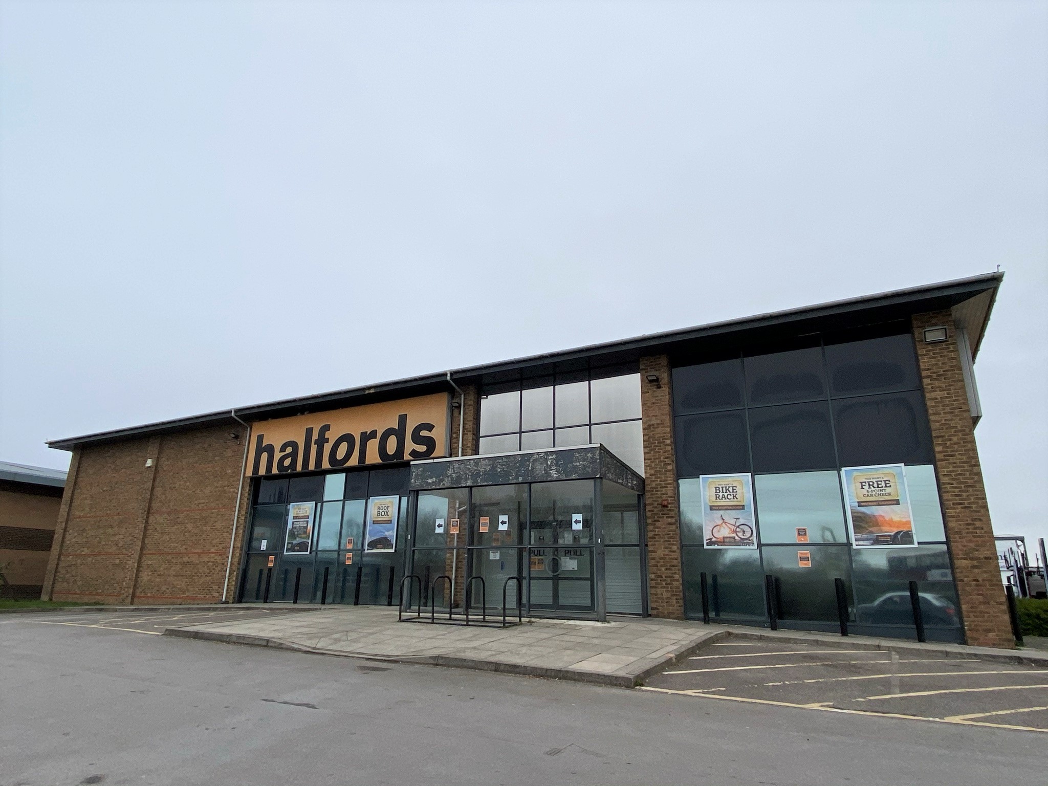 halfords.jpeg